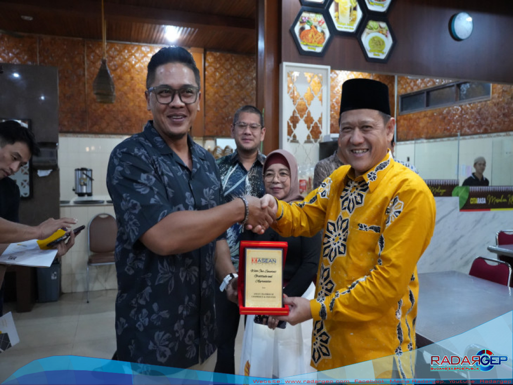 Pj Bupati Kampar Hambali Gelar Pertemuan Strategis dengan Investor Malaysia